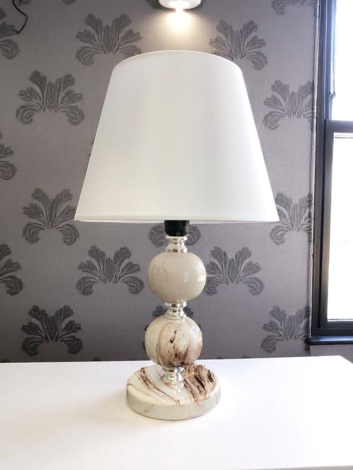 Abajur - Toplu Kahverengi Marble Beyaz Şapka Gümüş