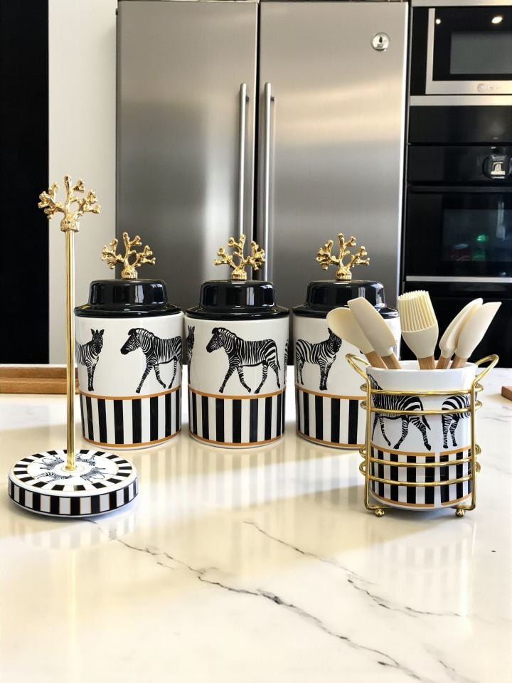 Çeyiz Seti - 102 Zebra At Desenli Gold